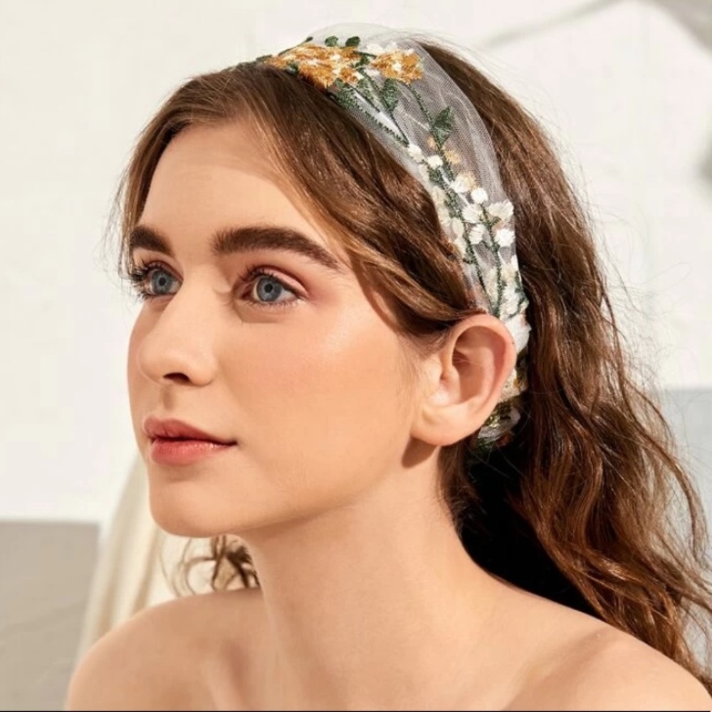 Floral headband - Picture 3 of 5